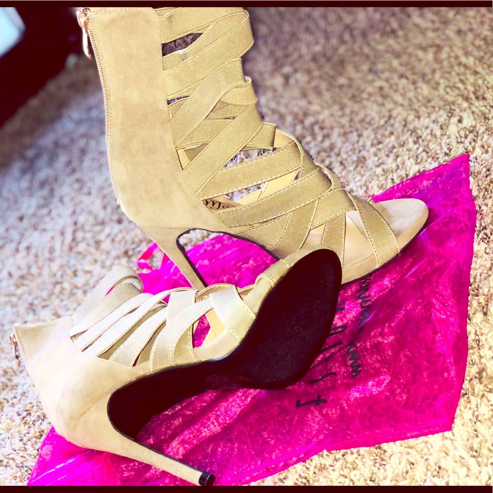 Fashion nova strapped heels
